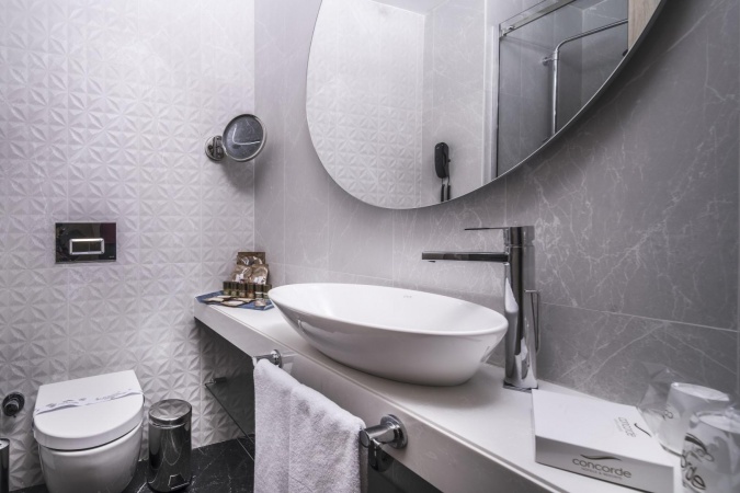 Junior Deluxe Suit Oda